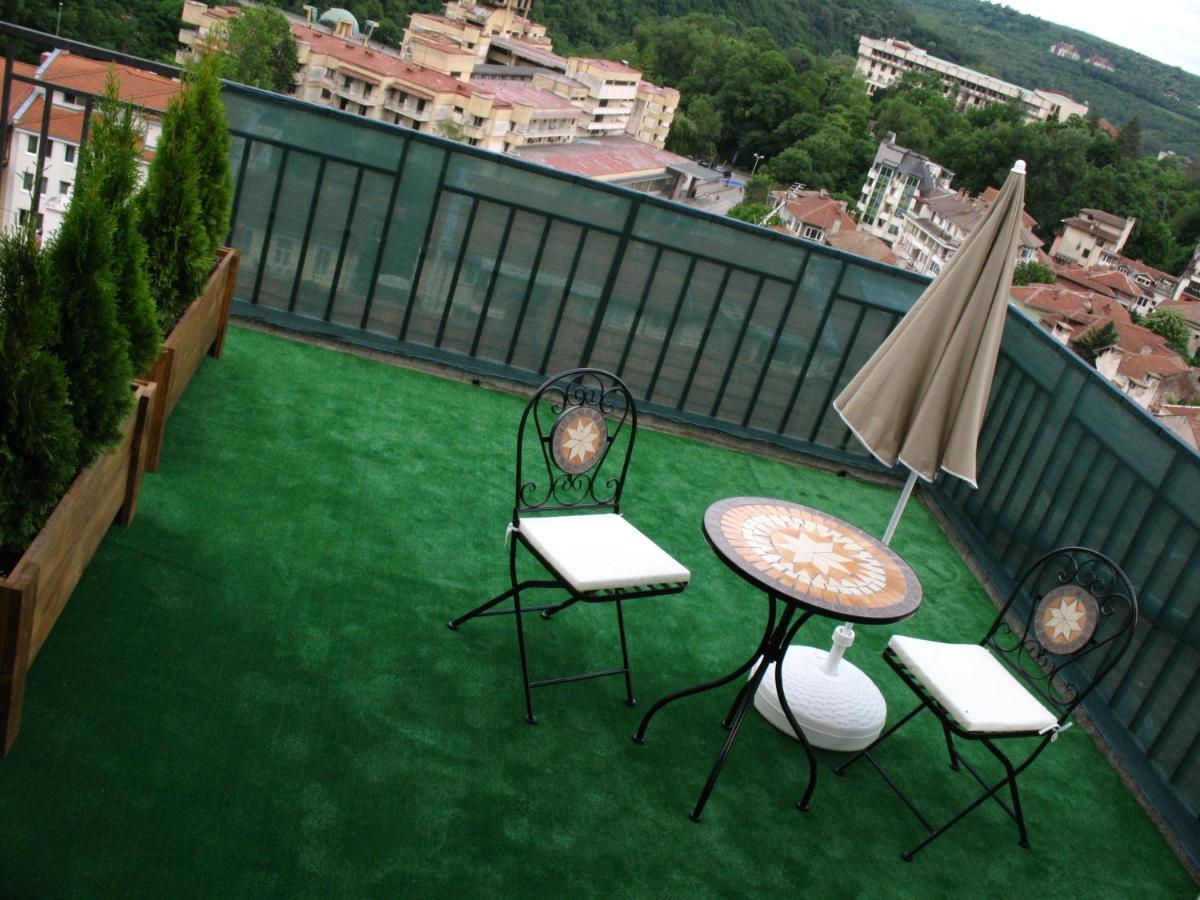 Appartement Leon Rent Studio 8 à Veliko Tarnovo Extérieur photo