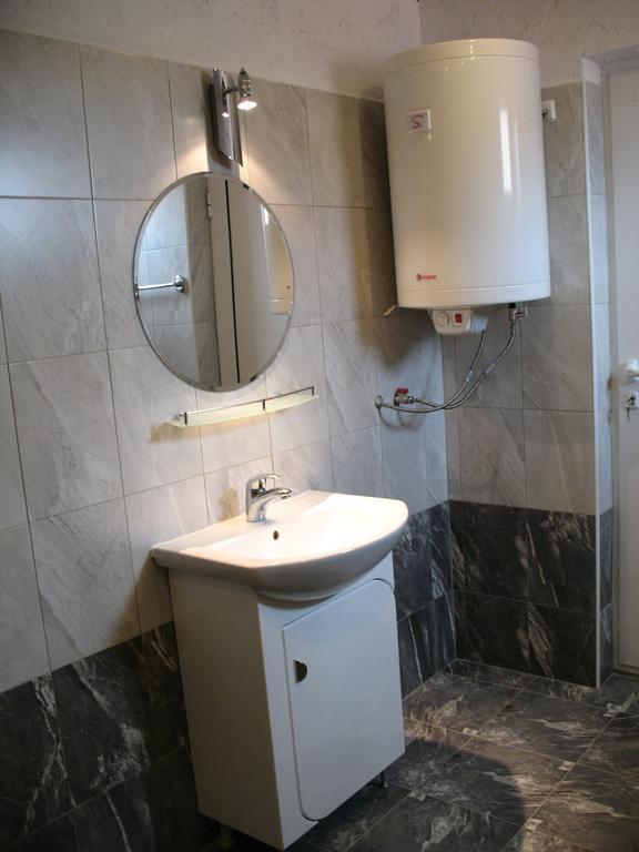 Appartement Leon Rent Studio 8 à Veliko Tarnovo Extérieur photo